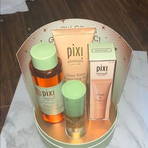 Pixi Skintreats Glow Tonic Cleansing Set